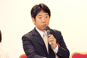 栗田氏